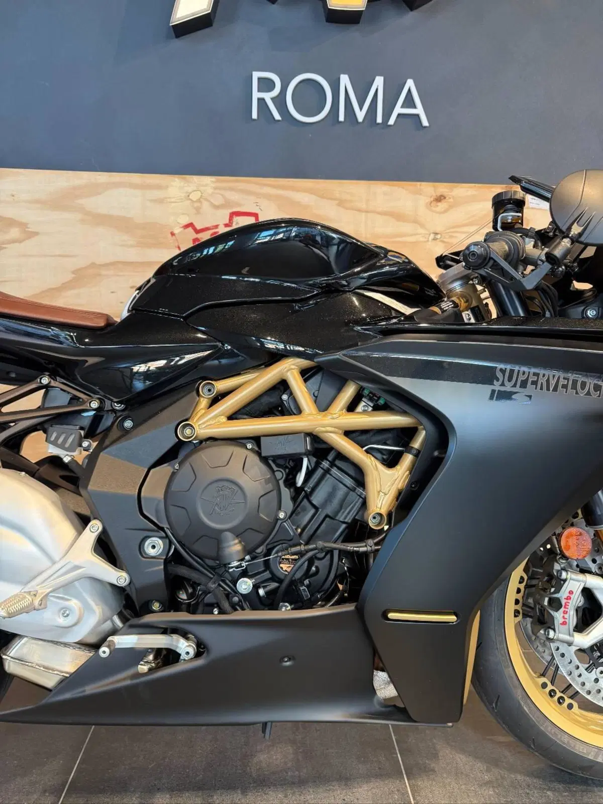 MV Agusta Superveloce 800 S (2021 - 25) (7)