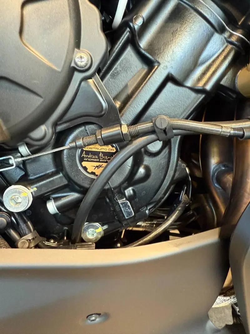 MV Agusta Superveloce 800 S (2021 - 25) (14)