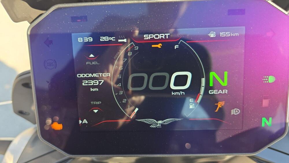 Moto Guzzi V85 TT Travel (2024 - 25) (5)