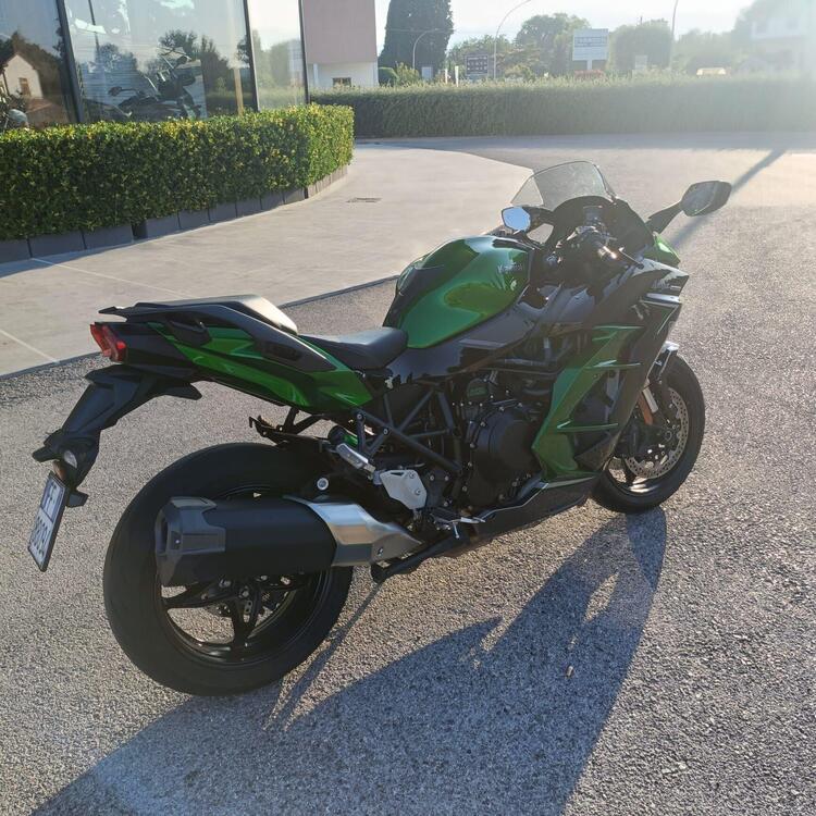 Kawasaki Ninja H2 SX SE (2022) (3)