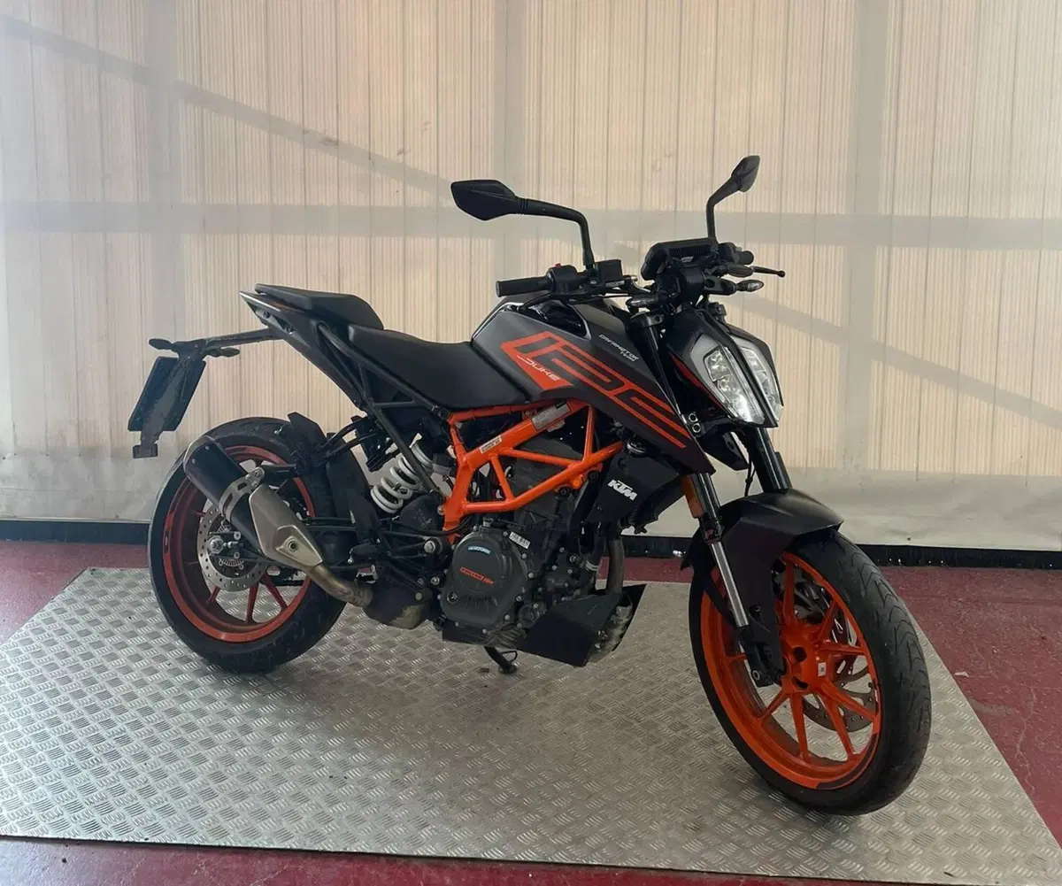 KTM 125 Duke (2021 - 23)
