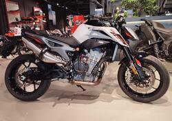 KTM 790 Duke (2025) usata