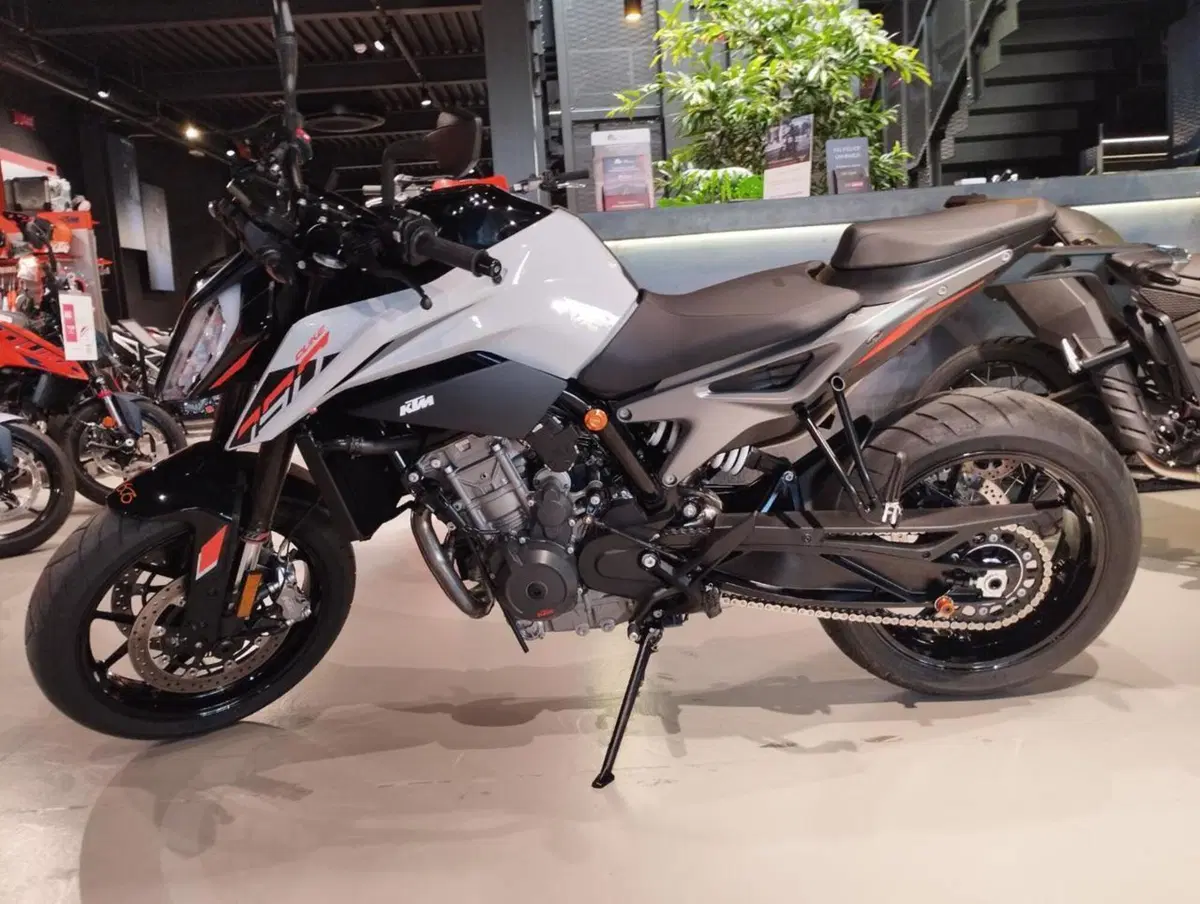 KTM 790 Duke (2025 - 26) (6)