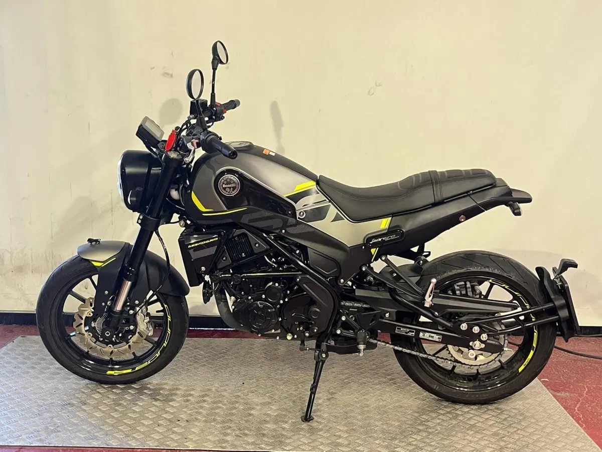 Benelli Leoncino 250 (2021 - 25) (2)