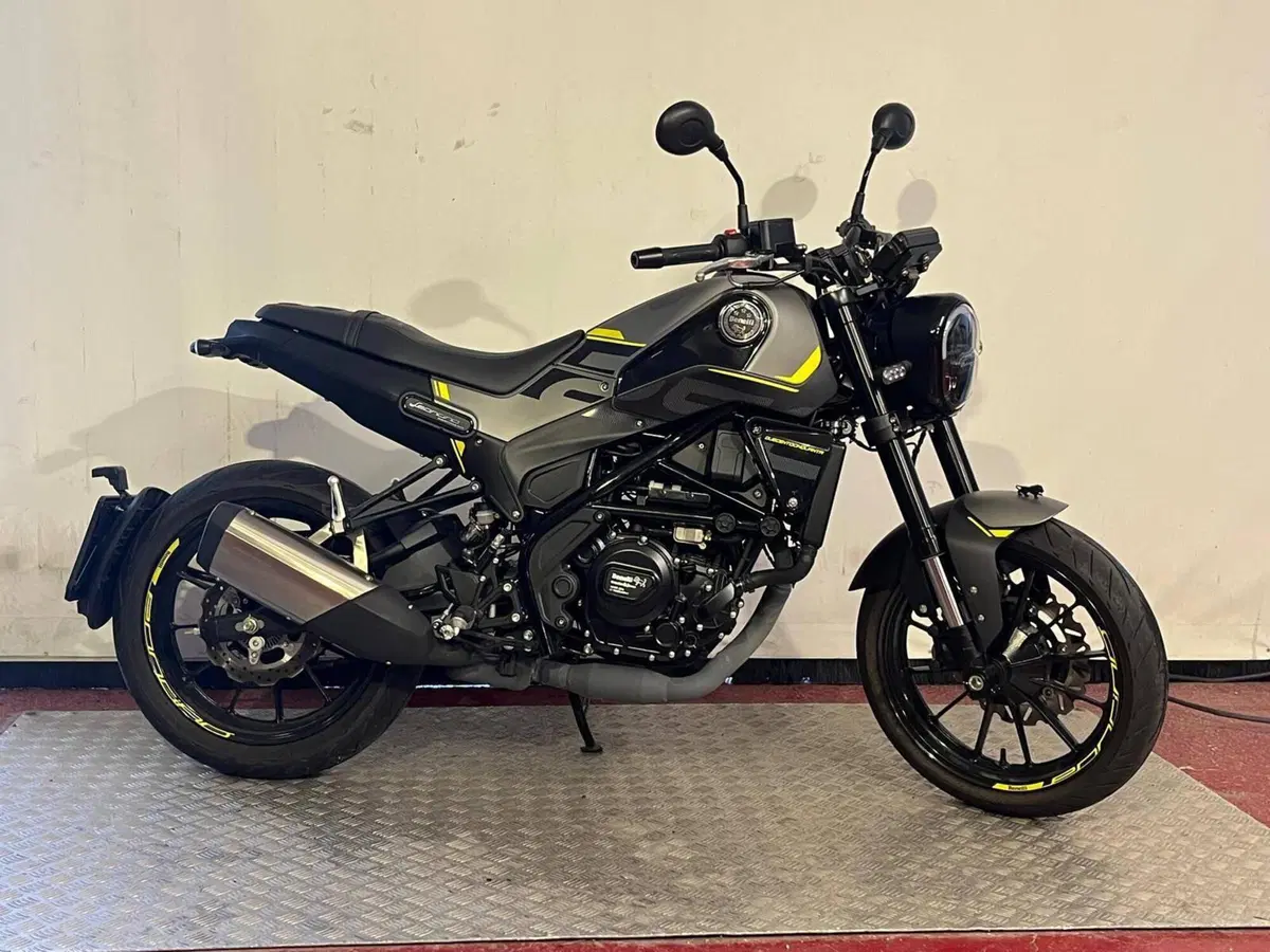 Benelli Leoncino 250 (2021 - 25)