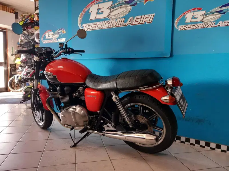 Triumph Bonneville SE (2009 - 13) (13)