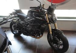 QJ Motor SRK 900 (2025) nuova