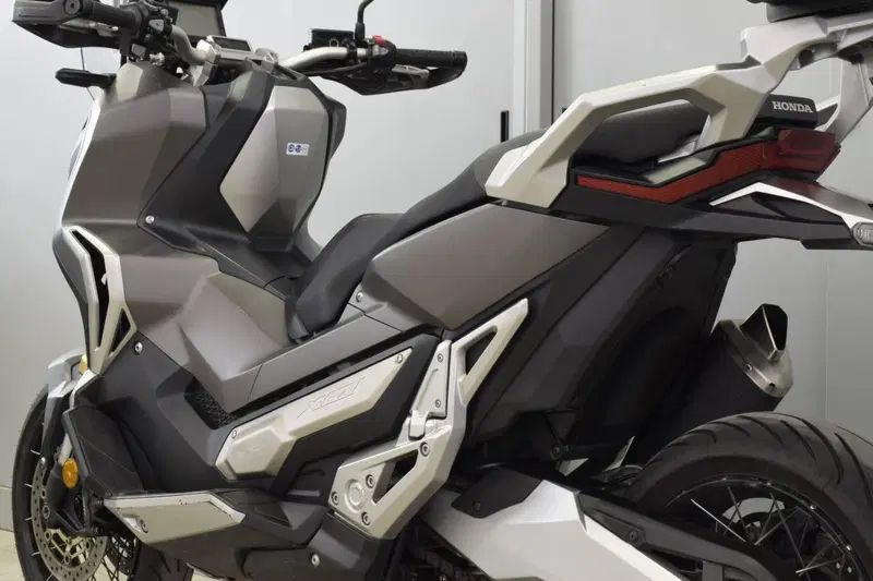 Honda X-ADV 750 (2017) (5)