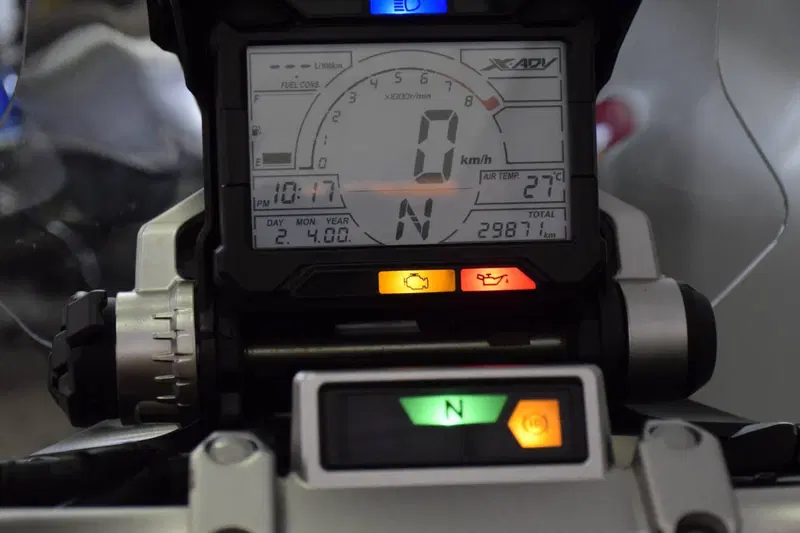 Honda X-ADV 750 (2017) (9)