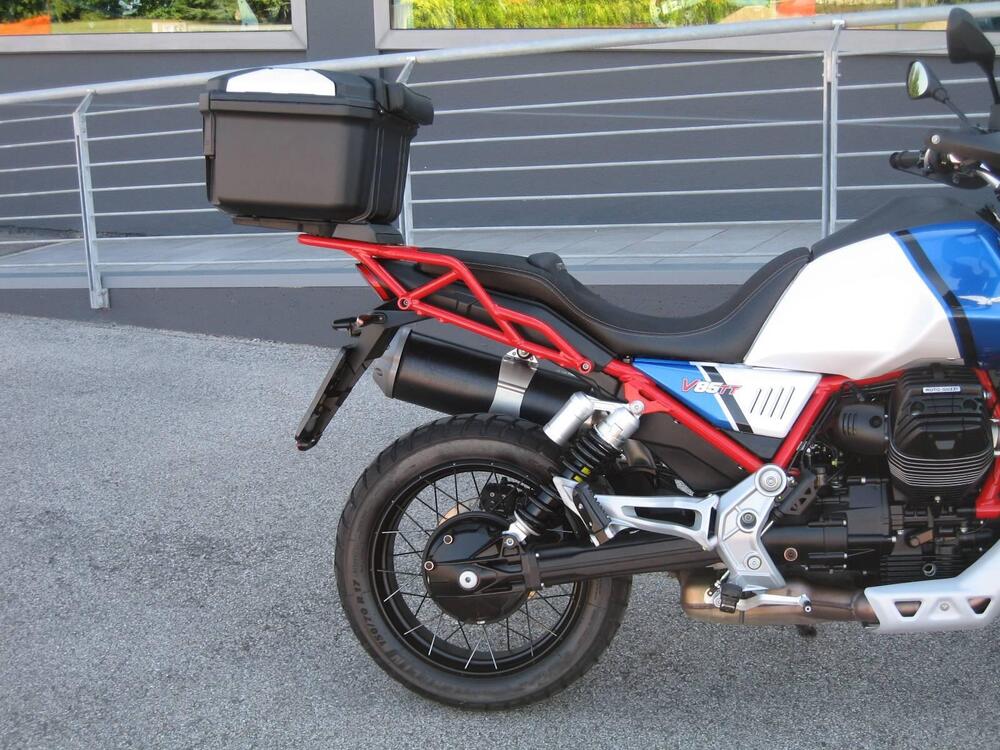 Moto Guzzi V85 TT Evocative Graphics (2021 - 23) (4)