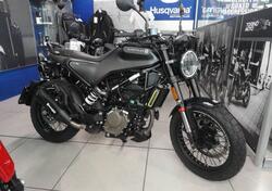 Husqvarna Svartpilen 125 (2021 - 23) usata