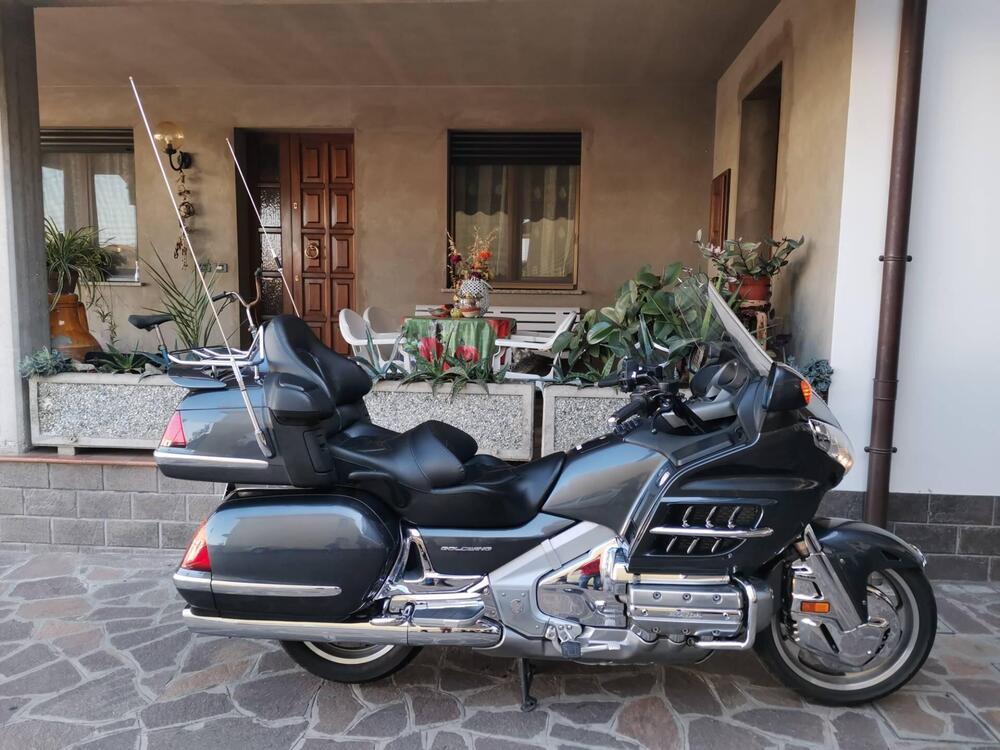 Honda GL 1800 Gold Wing (2000 - 05)