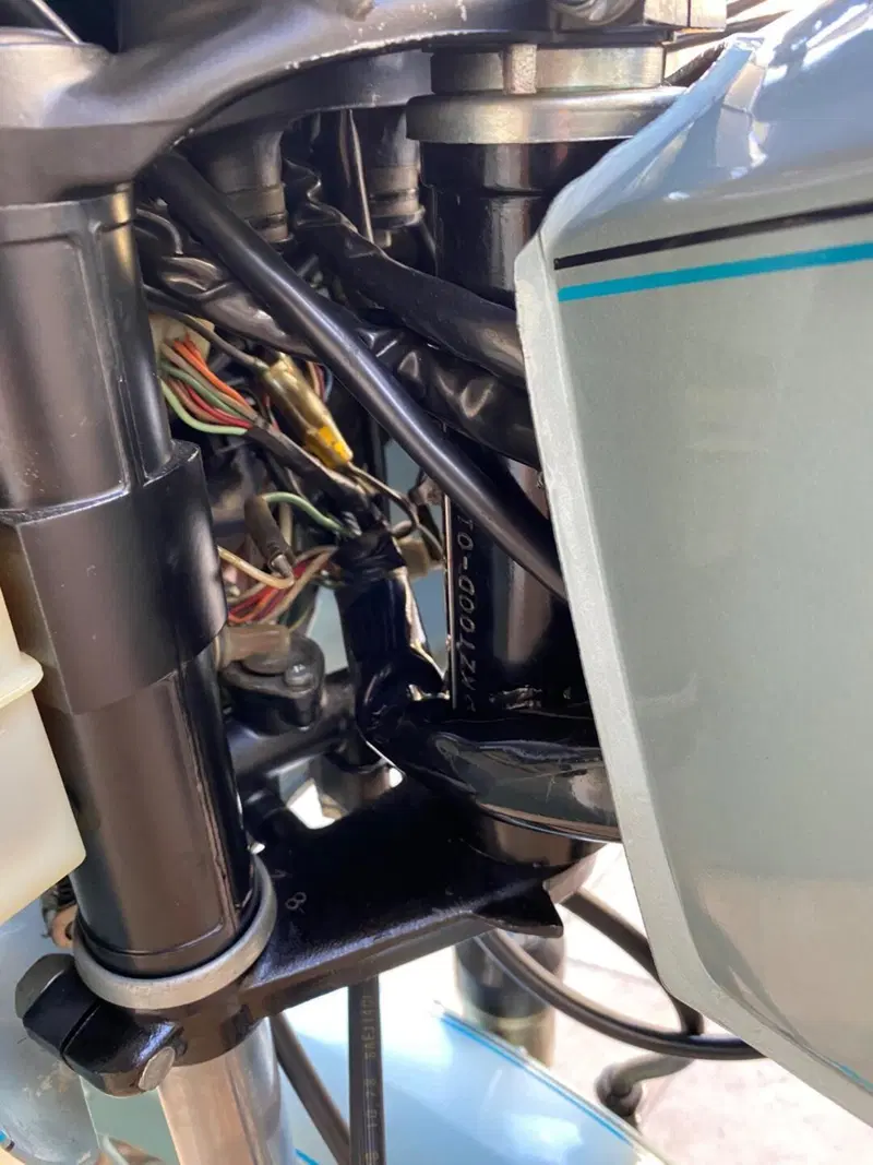 Kawasaki Z1000 z1-R (12)