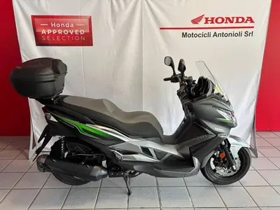 Kawasaki J 300 (2017 - 21) usata