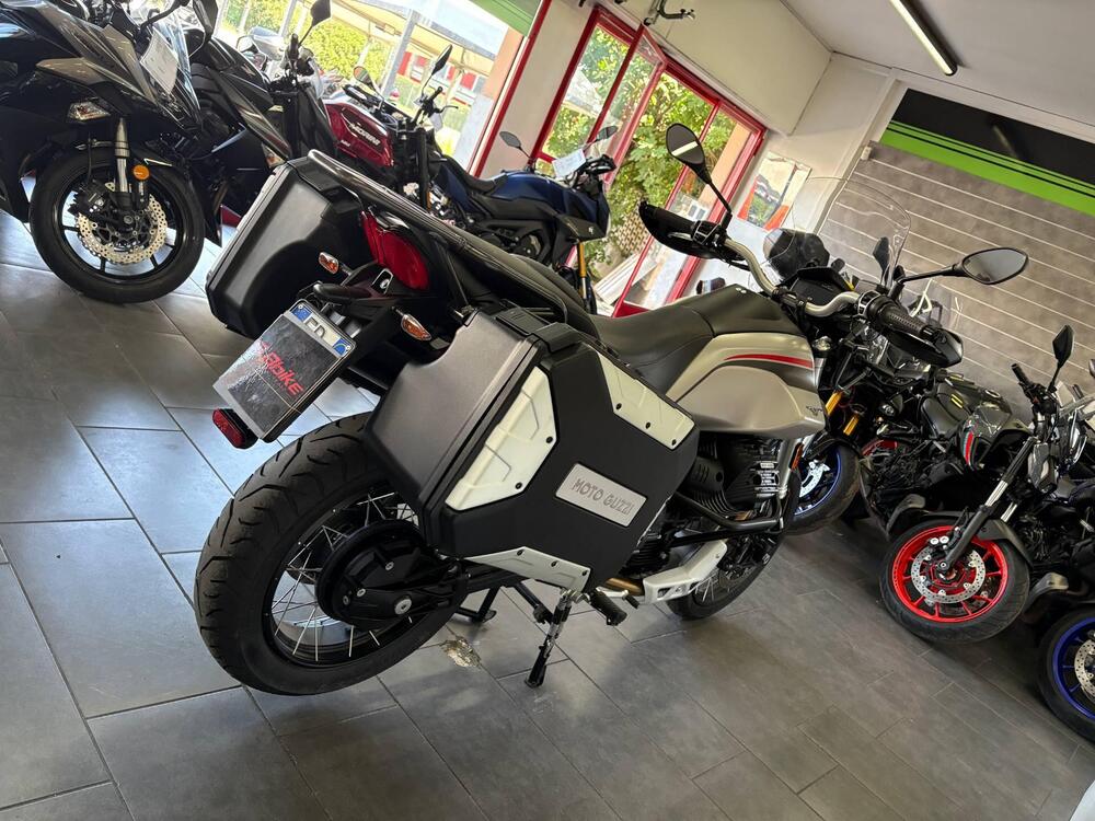 Moto Guzzi V85 TT Travel (2021 - 23) (5)