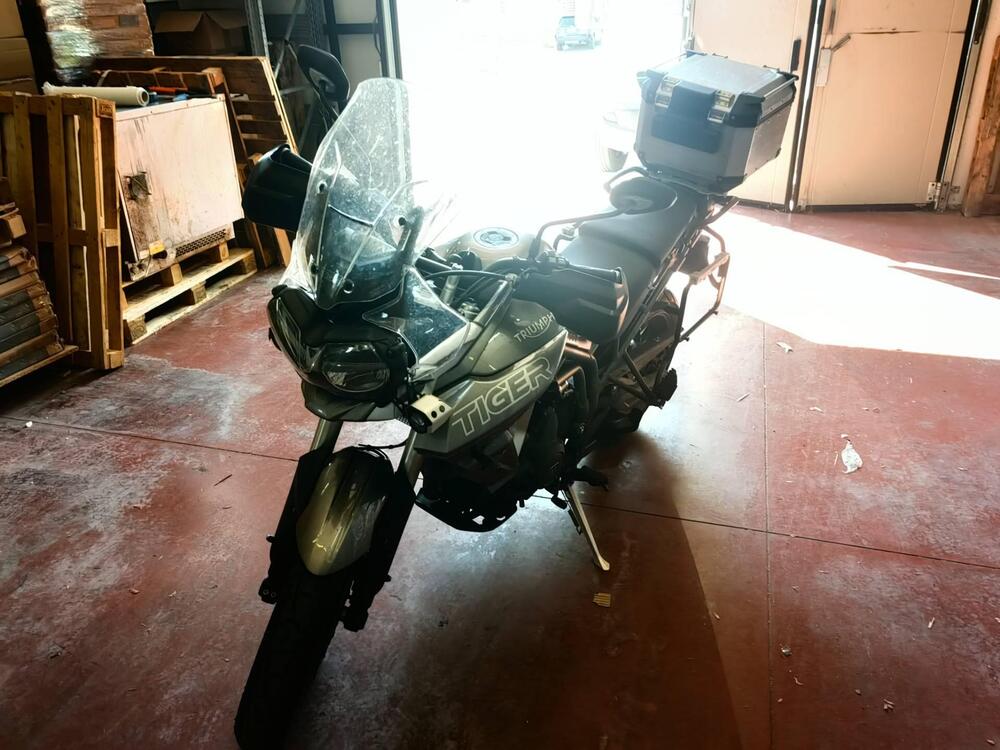 Triumph Tiger 800 XRt (2018 - 20) (2)