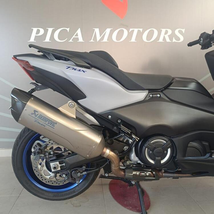 Yamaha T-Max 560 (2022 - 24) (2)