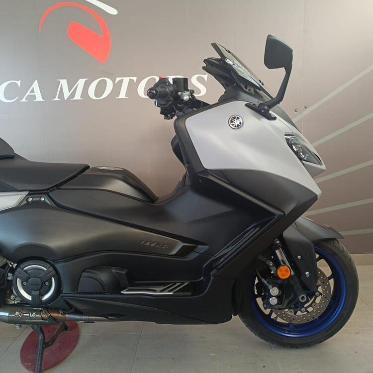 Yamaha T-Max 560 (2022 - 24) (3)