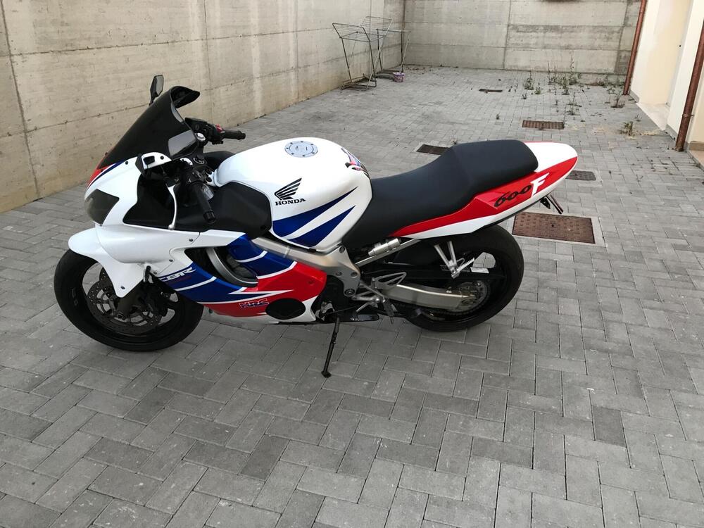 Honda CBR 600 F (2001 - 06) (4)