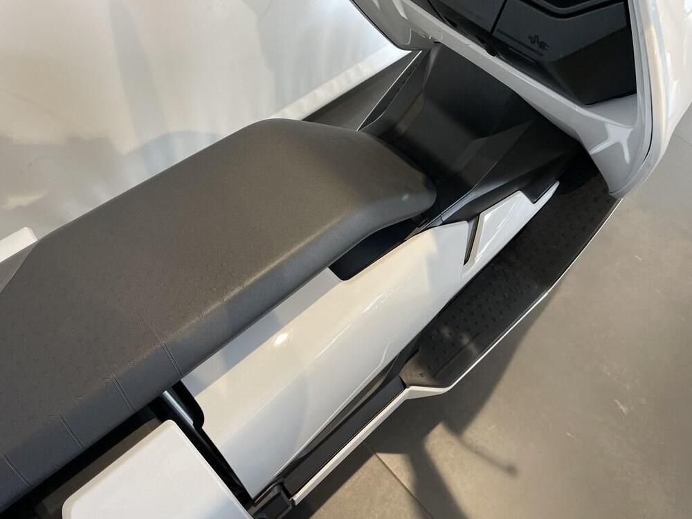 Bmw CE 04 (2021 - 25) (5)