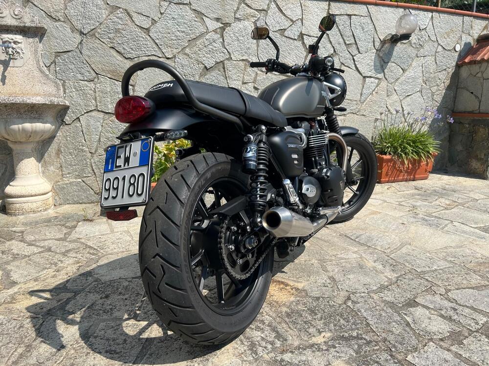 Triumph Street Twin 900 (2021 - 22) (2)
