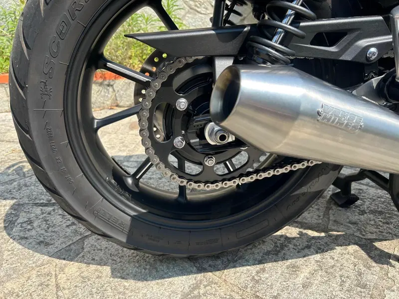Triumph Street Twin 900 (2021 - 22) (14)