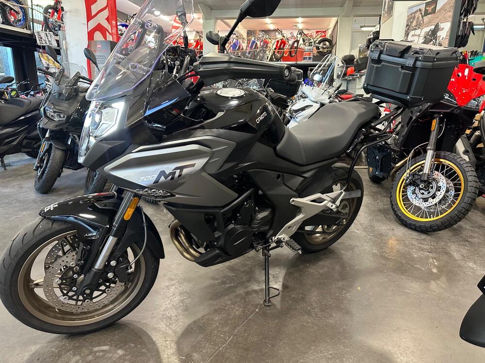 CFMOTO 700MT (2024 - 25) (3)