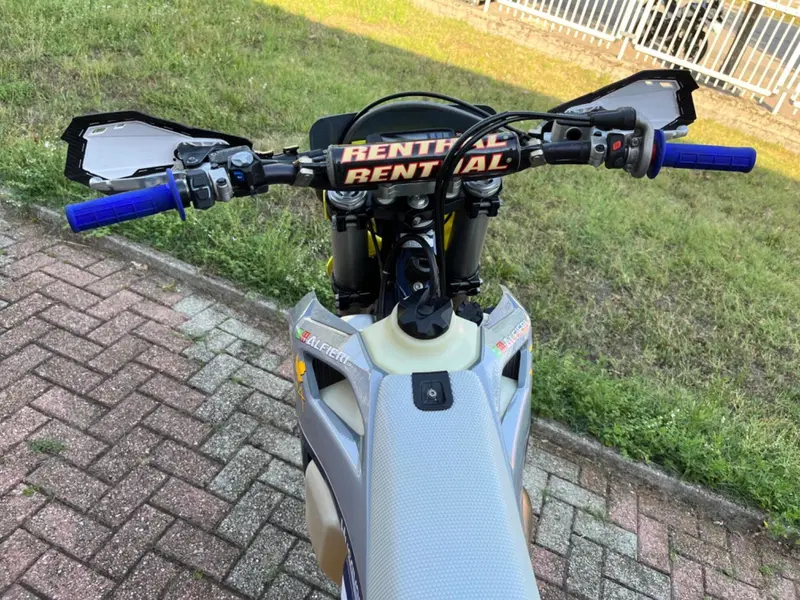 Husqvarna TE 250 (2025) (13)