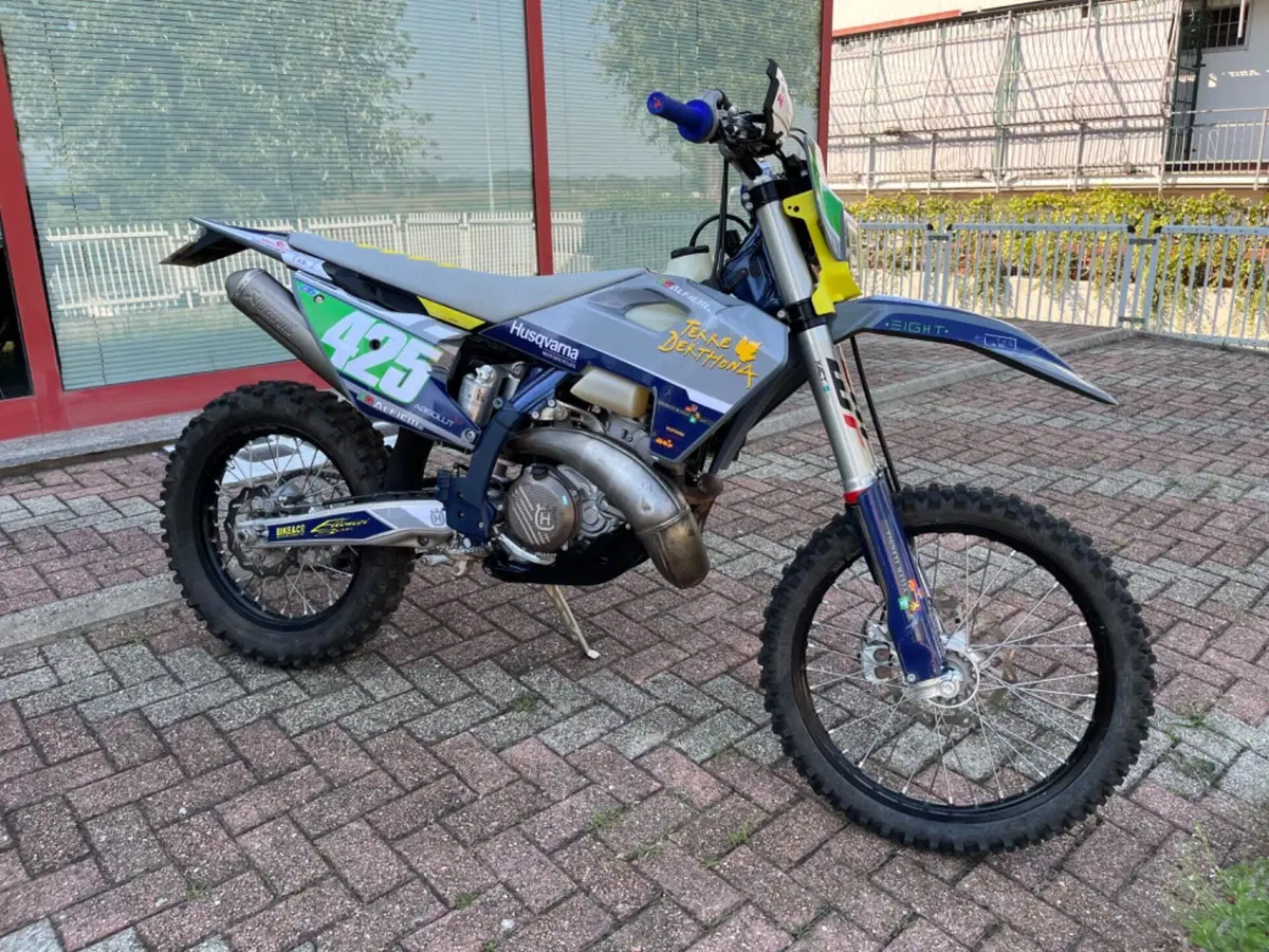Husqvarna TE 250 (2025) (2)