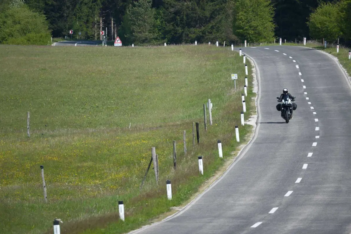 Honda NX500 vs X‑ADV 750 vs CB650R E-Clutch: A2 a confronto! (3)