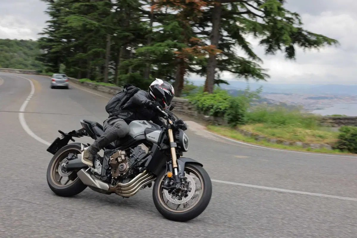 Honda NX500 vs X‑ADV 750 vs CB650R E-Clutch: A2 a confronto! Il test-viaggio che ti aiuta a scegliere [VIDEO E GALLERY] (14)