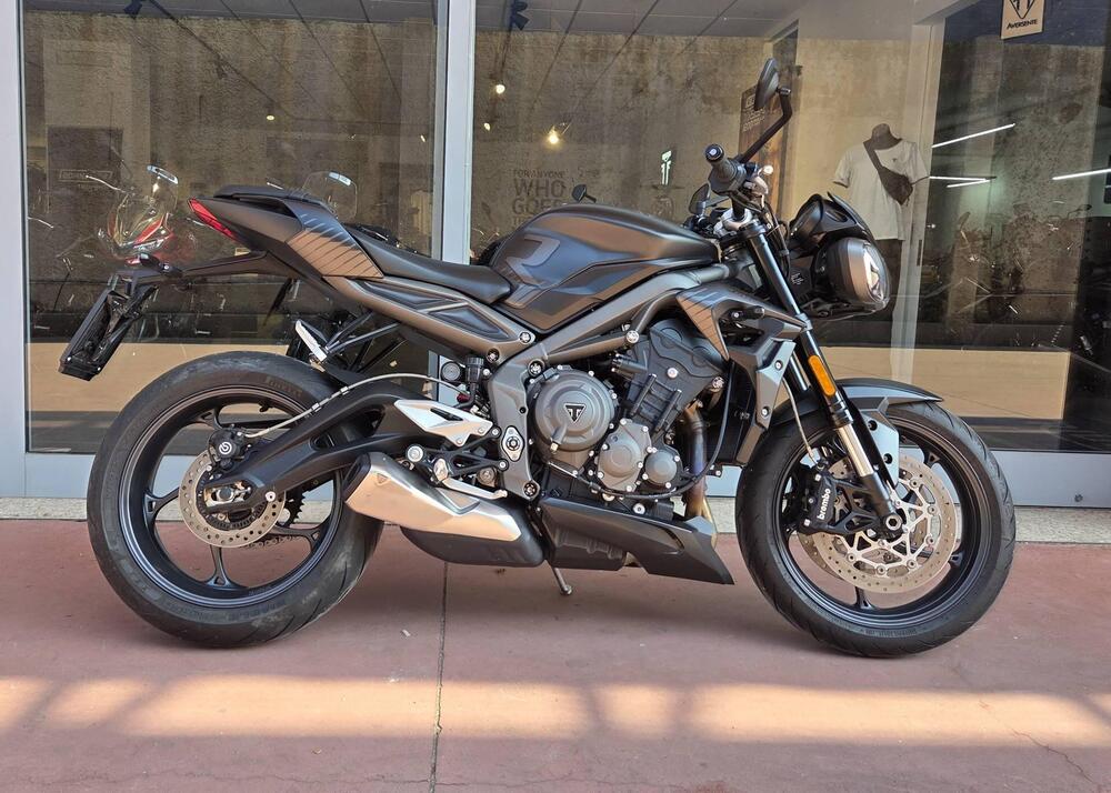 Triumph Street Triple R (2020 - 22) (2)