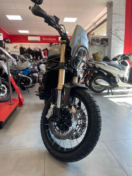 Benelli Leoncino 800 Trail (2022 - 25) (2)
