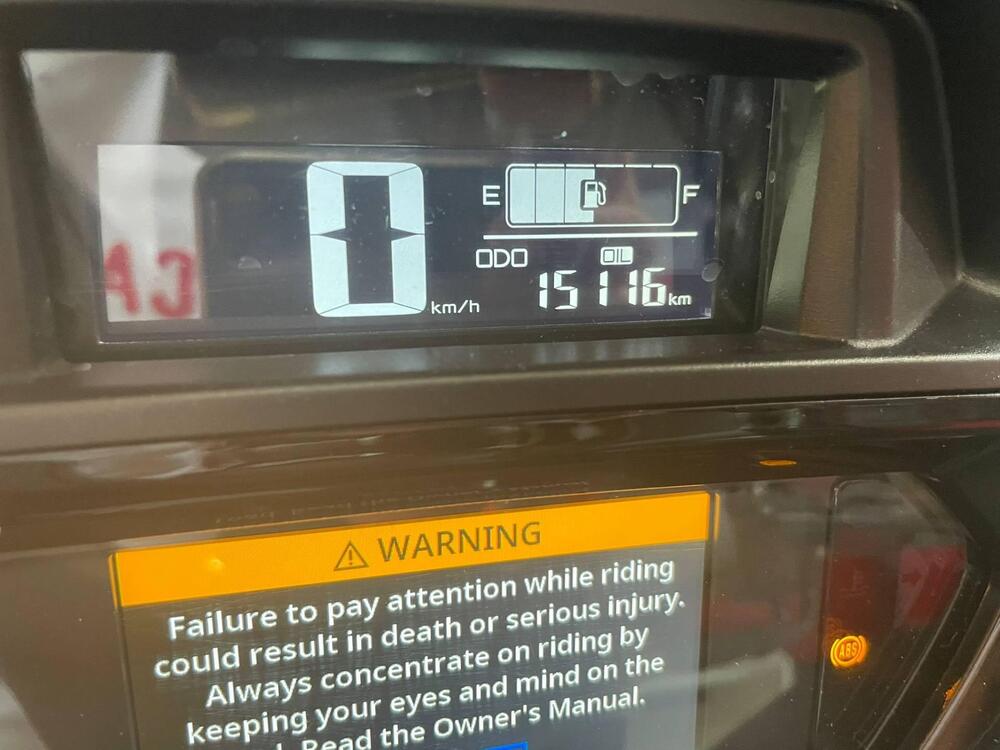 Yamaha X-Max 300 Tech Max (2021 - 24) (2)