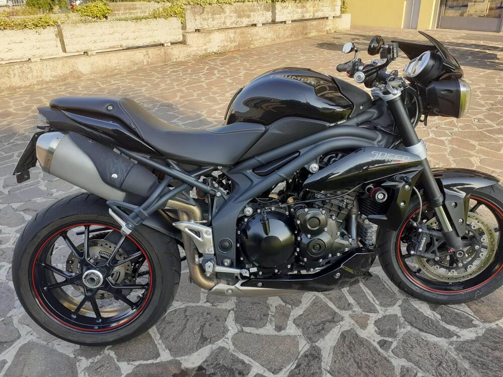 Triumph Speed Triple 1050 R ABS (2011 - 15) (3)