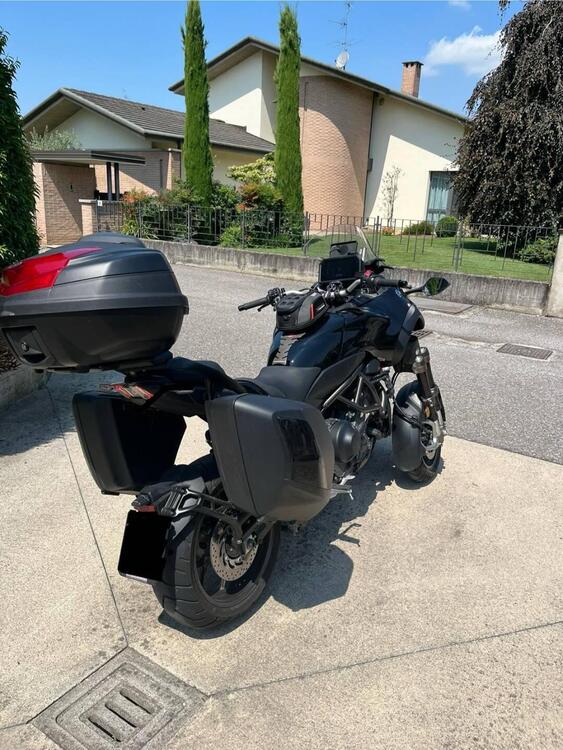 Yamaha Niken 890 GT (2023 - 25) (5)