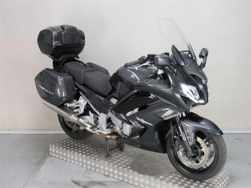 Yamaha FJR 1300 AE (2012 - 15) (2)