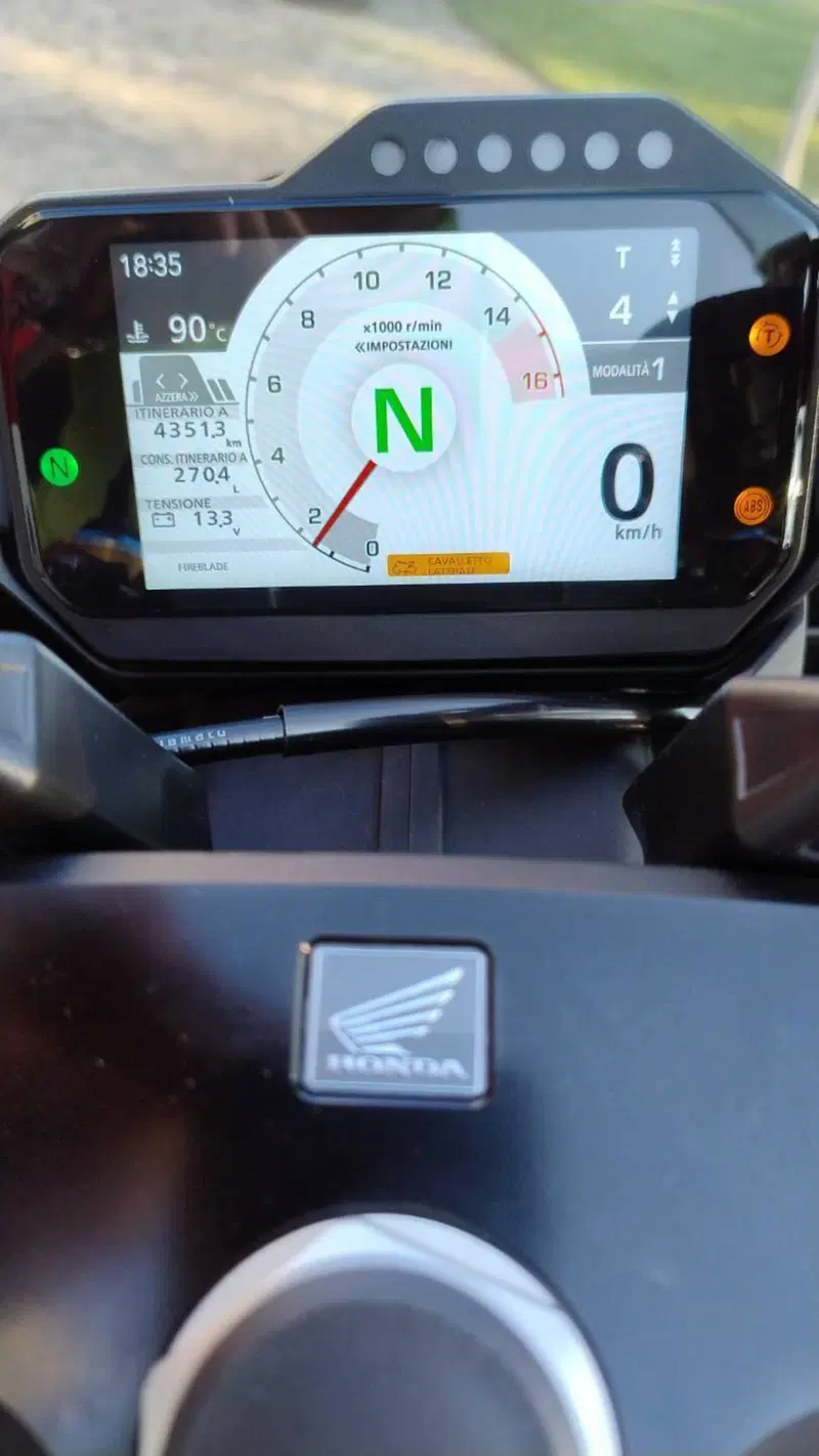 Honda CBR 1000 RR-R Fireblade SP (2024 - 26) (12)