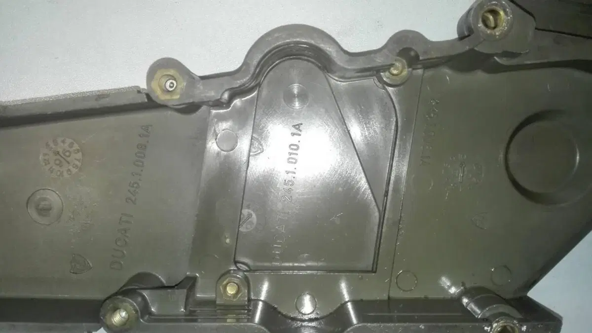 CARTER DISTRIBUZIONE DUCATI 2 VALVOLE (10)