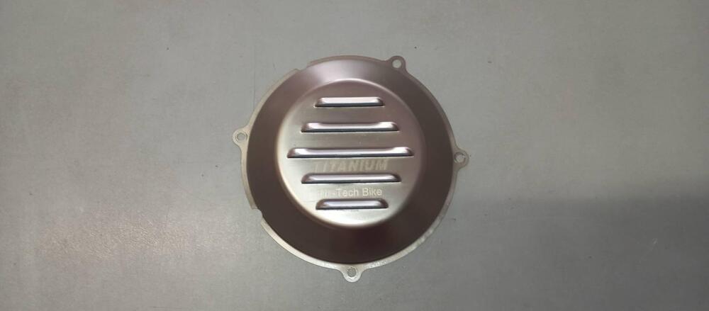 CARTER FRIZIONE DUCATI748-916-9996-998 (2)