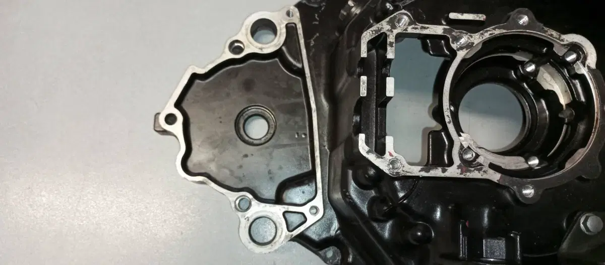 CARTER USCITA CARDANO HONDA CX500 TURBO (6)