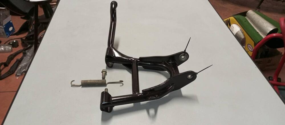 CAVALLETTO CENTRALE HONDA CX500 TURBO (2)