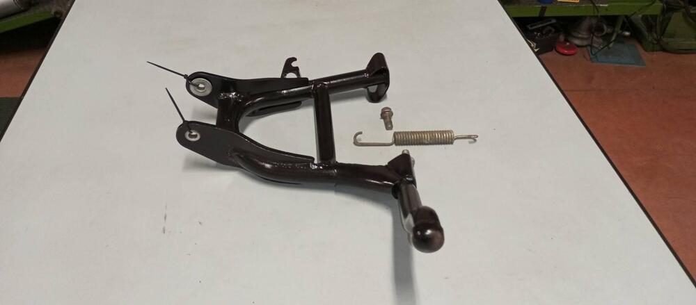 CAVALLETTO CENTRALE HONDA CX500 TURBO (4)