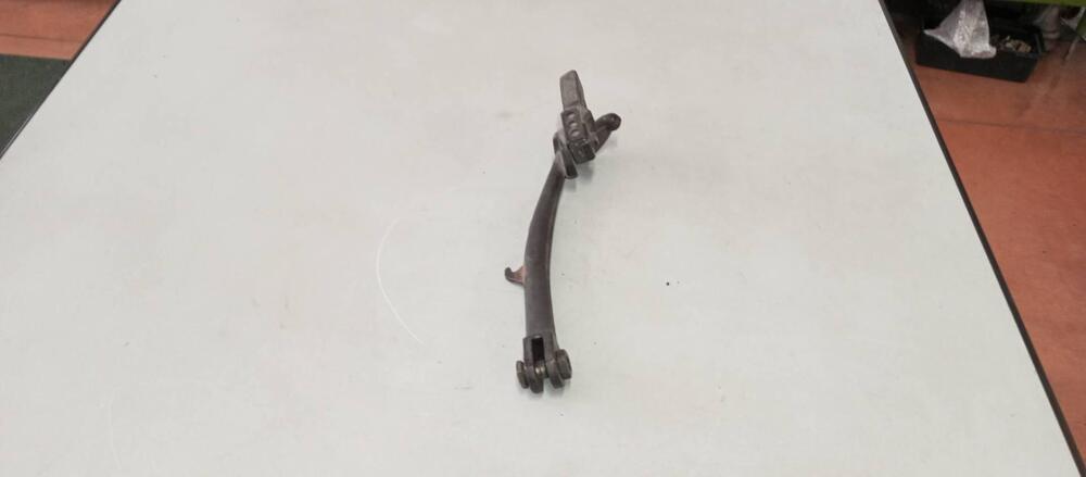 CAVALLETTO LATERALE HONDA VF750C RC07 (4)