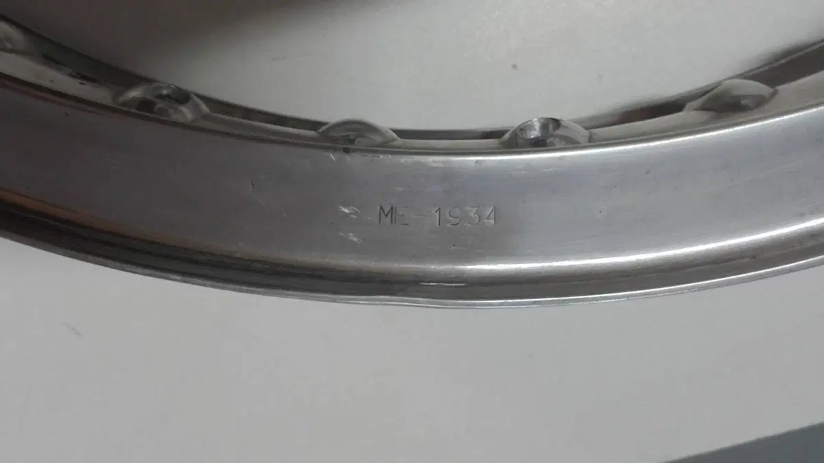 Cerchio Akront 18 pollici A bordi alti (3)
