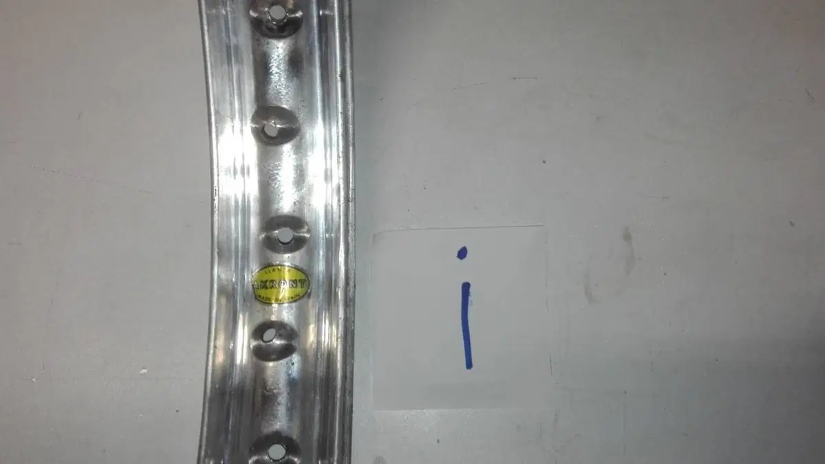 Cerchio Akront 21 pollici BORDI ALTI (2)