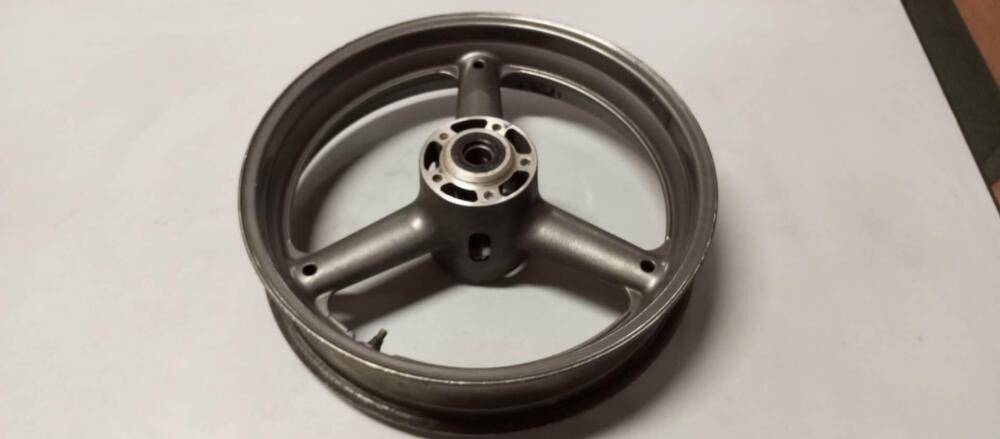 CERCHIO ANTERIORE SUZUKI (5)