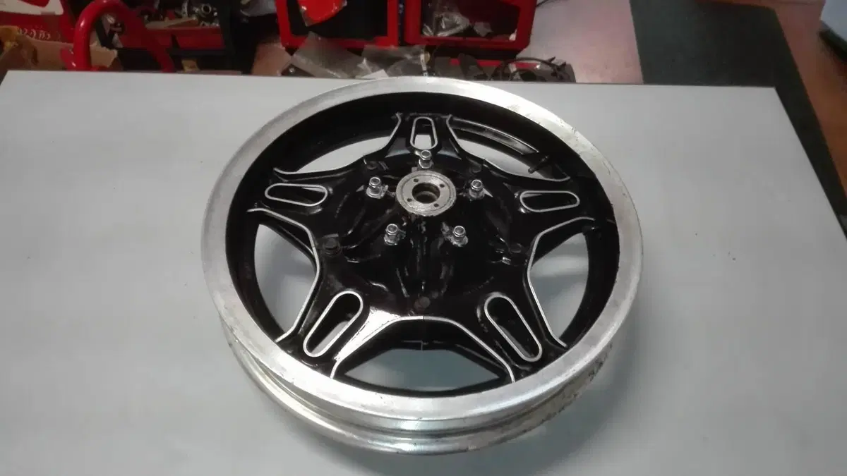 CERCHIO POST.HONDA CBX 1000
