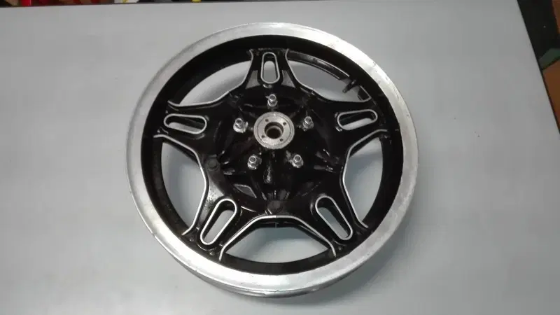 CERCHIO POST.HONDA CBX 1000 (2)