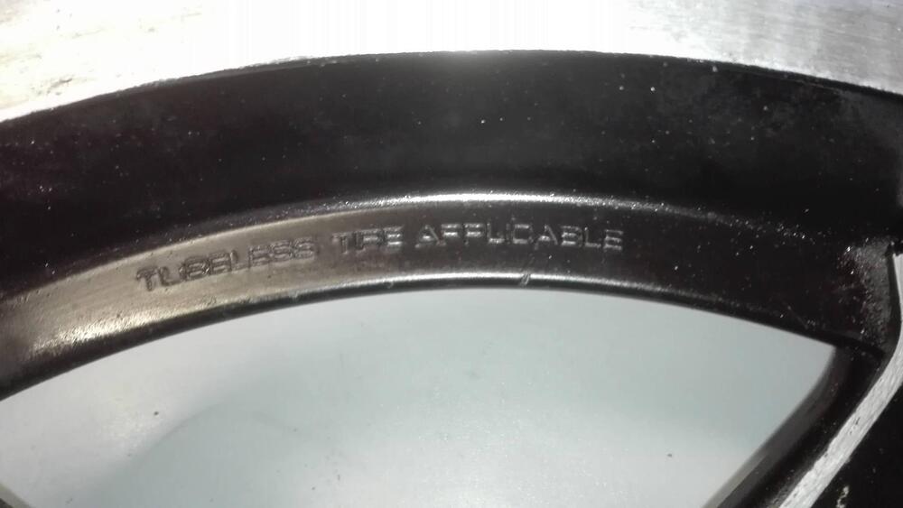 CERCHIO POST.HONDA CBX 1000 (4)